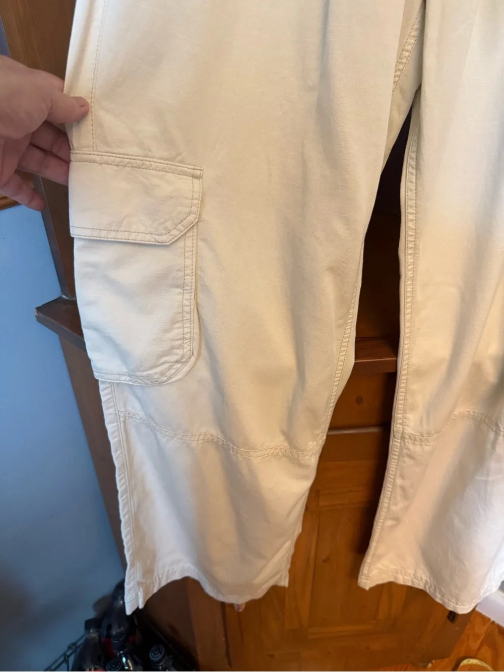 Old Navy NWT Drapey Cargo Mid-Rise Wide-Leg Pants - Howlite Cream - Size L